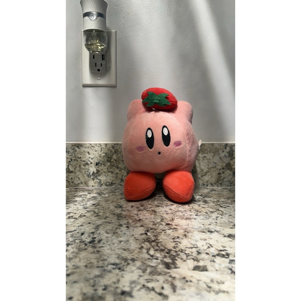Kirby‎ with strawberry plush